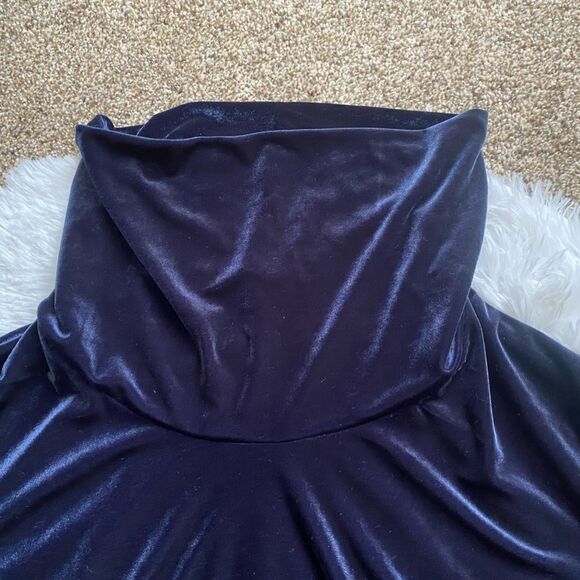 Easy Wear by Chico’s Velour Pants and Top Outfit Short Sleeve Blue Women’s Large - Picture 6 of 12